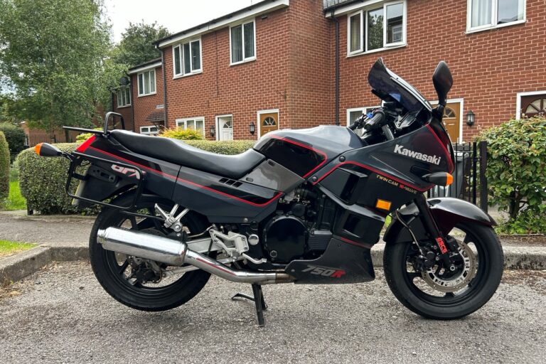 1987 Kawasaki GPX750R - Lot 108, National Motorcycle Museum, Jul