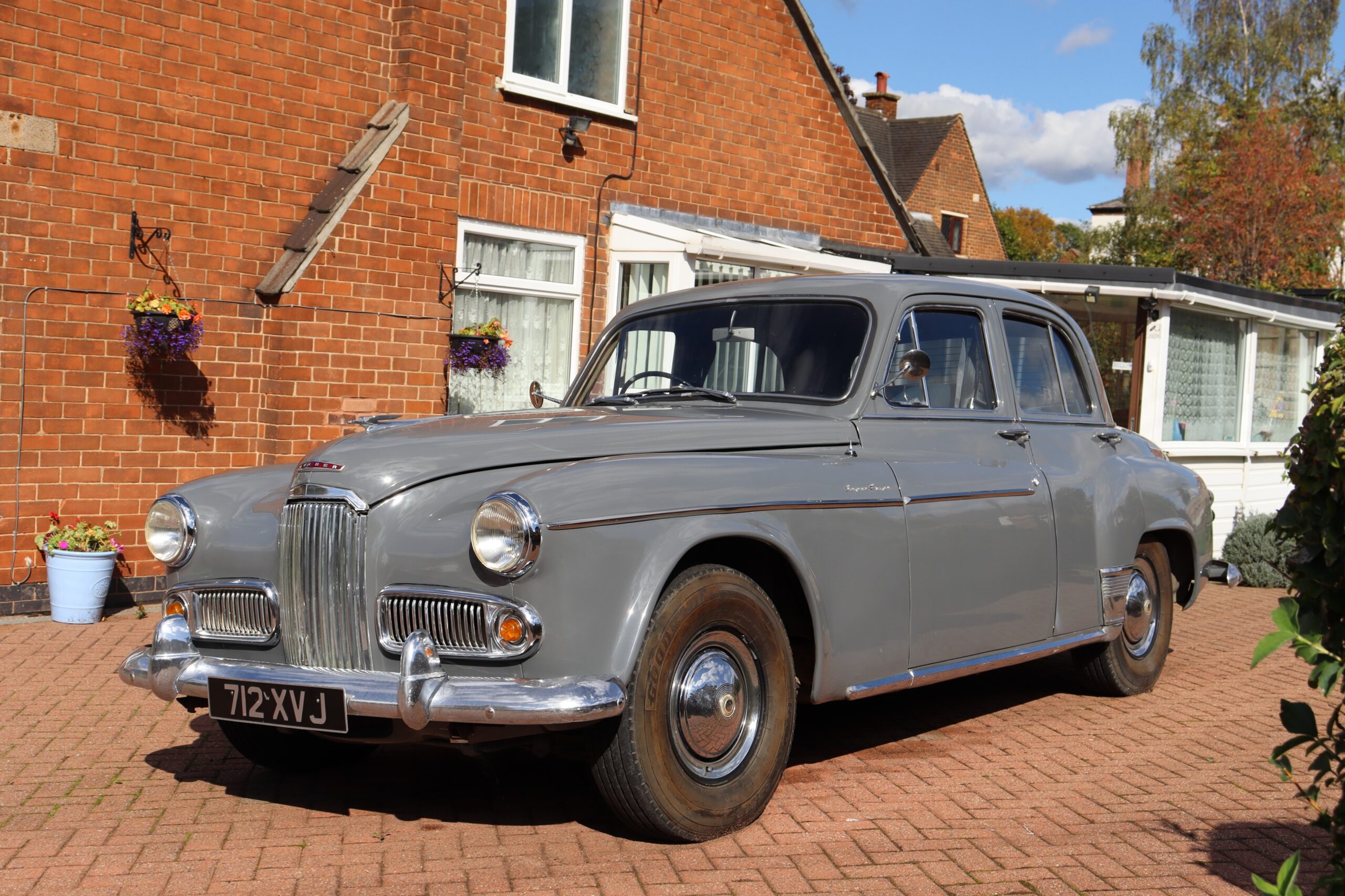 1957 Humber Super Snipe Mk. IVB Saloon - HandH