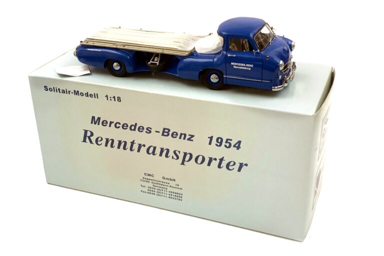 Mercedes-Benz Renntransporter 1:18 Scale Model by CMC - HandH